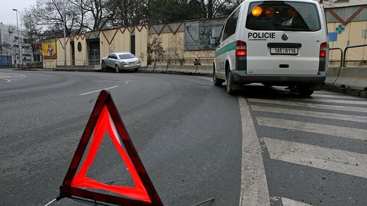 Viníků, kteří ujedou od nehody, je nejvíc za 25 let. Loni to byl každý šestý