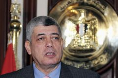 Egyptský ministr vnitra přežil pumový atentát