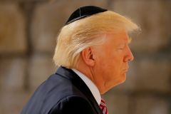 Do roka to nebude. Trump popřel rychlé stěhování ambasády USA v Izraeli