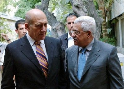 Abbás a Olmert