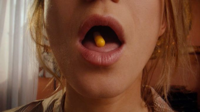 „Pilulkám“ věnovala Selah Sue aktuální singl Pills, který začíná slovy „nemůžu to udělat, necítím nic / jsem jen otupělá“.