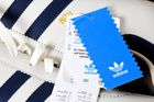 Obří sleva v e-shopu Adidasu: Zboží už míří k některým nakupujícím, jiní mají smůlu