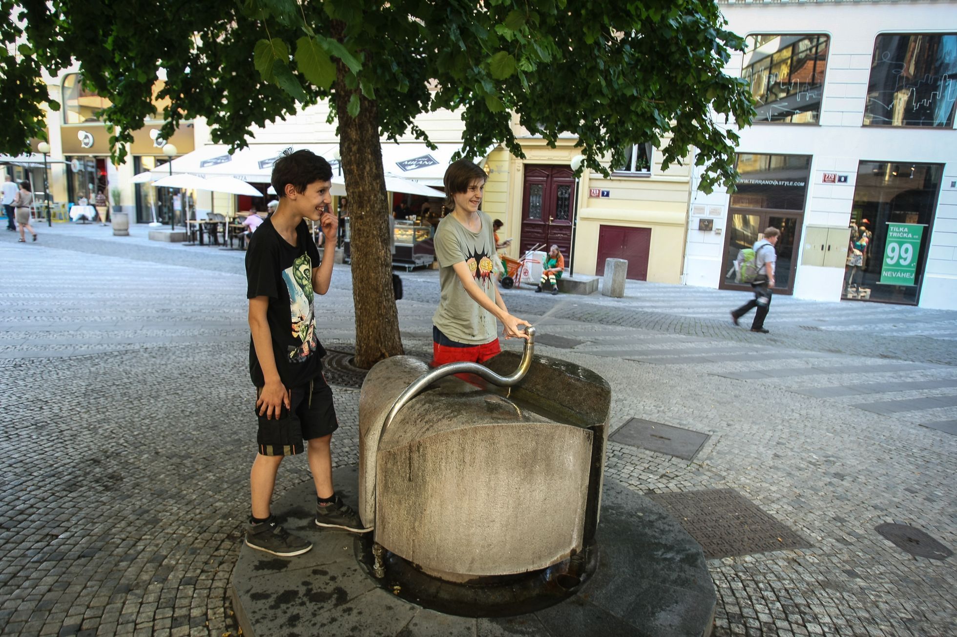 Stříkat povodeň