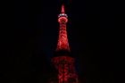 Petřínská rozhledna svítila červeně. Praha vyjádřila podporu Vídni po útoku islamisty