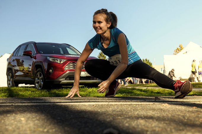 Tereza Jakschová trénuje s nehandicapovanými sportovci na pražské Slávii i to je podle ní velká motivace.