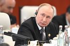 "Jsem připraven setkat se se Zelenským," řekl Putin a vyslovil nabídku