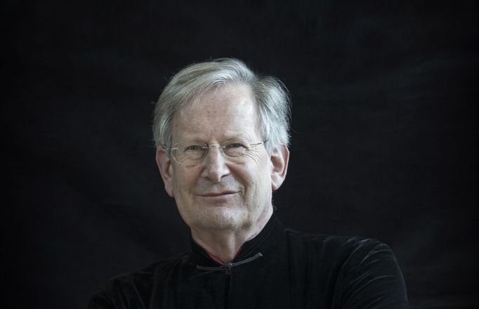 Sir John Eliot Gardiner.