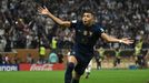 Finále MS ve fotbale 2022, Argentina - Francie: Kylian Mbappé slaví gól na 3:3.