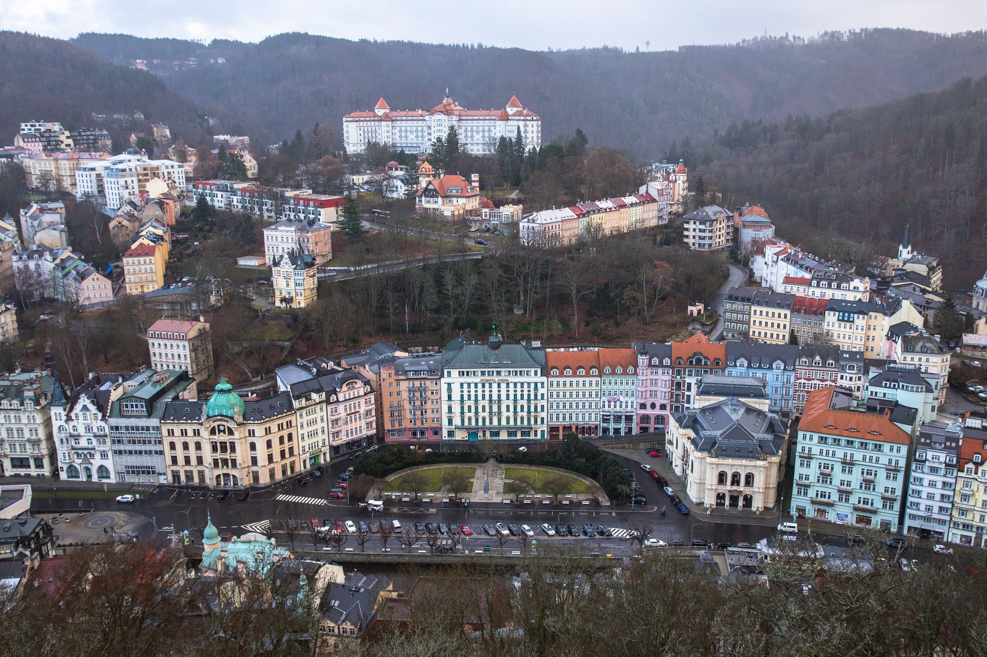 Karlovy Vary, turismus, obchody, turisté