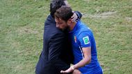 Smutného Marchisia utěšoval také italský kouč Cesare Prandelli.