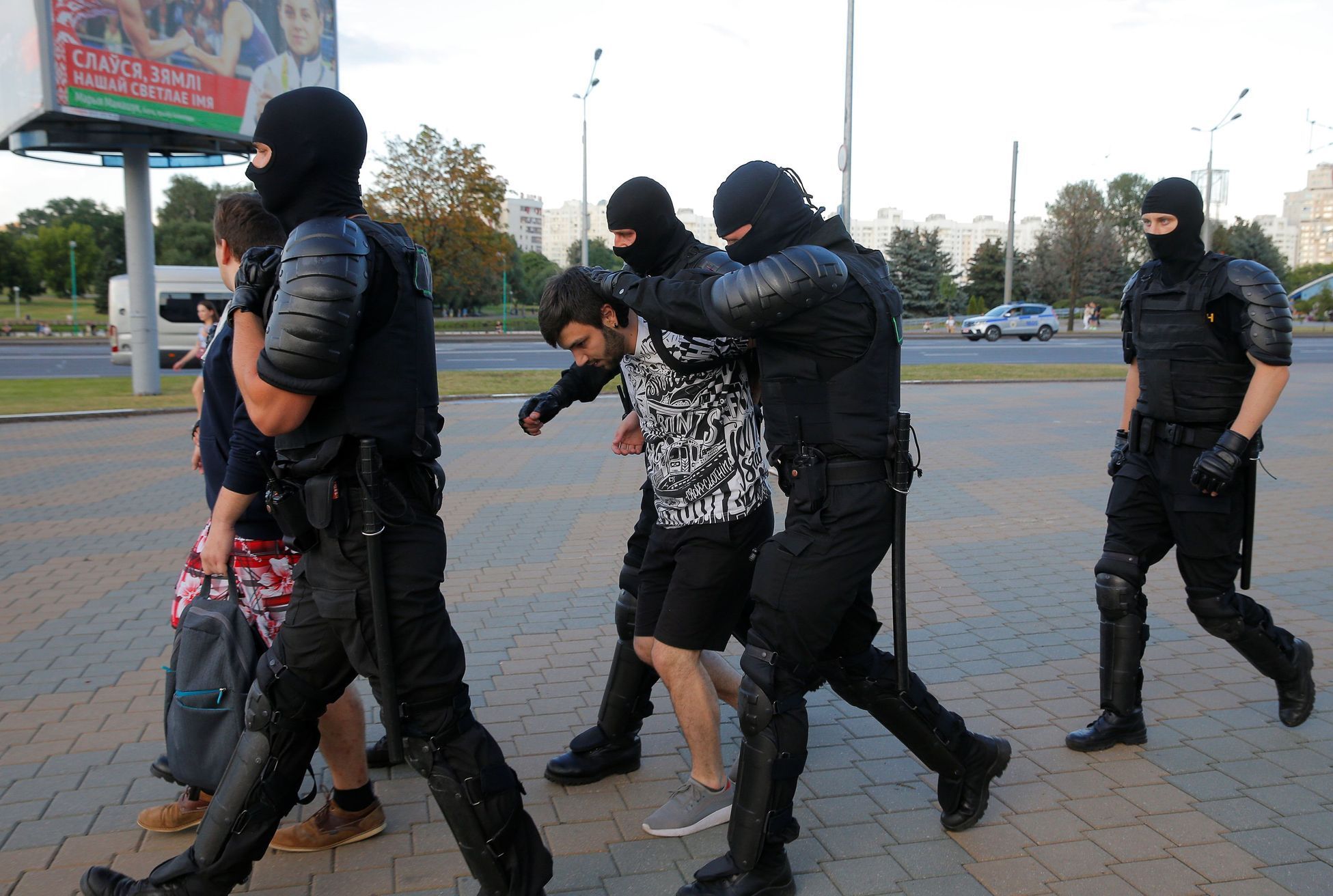 Bělorusko policie demonstrace protest zatčení