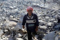 Při náletech syrské armády u Damašku zahynulo téměř sto lidí