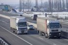 Zákaz předjíždění pro kamiony se výrazně rozšíří, trvale bude na 145 kilometrů dálnic