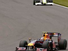 Sebastien Vettel ovládl Velkou cenu Británie