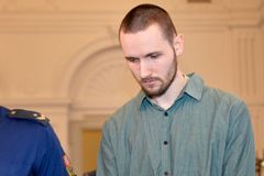 Muž, který se chtěl přidat k Islámskému státu, půjde na šest let do vězení. Rozsudek je pravomocný