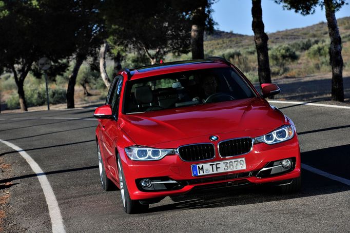 BMW 3 Touring řady F31 z roku 2013 je jedním z aut, u kterého ekologický spolek žádá dodatečné úpravy na motoru.