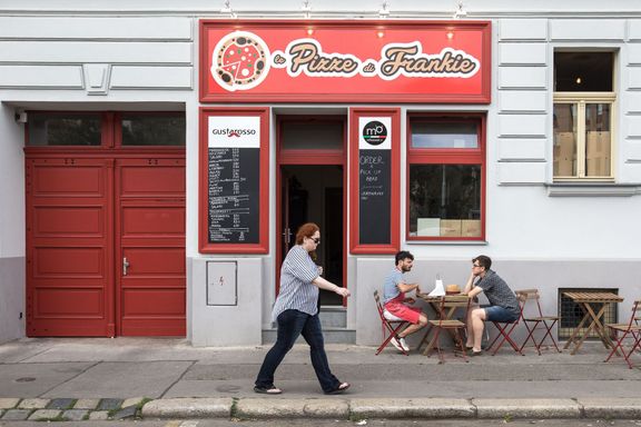 "Pražské Nusle jsou z pohledu gastronomie zatím neorané pole, naší výhodou ale může být, že tu nikde jinde podobnou pizzu nekoupíte," vyzdvihuje Frankie.