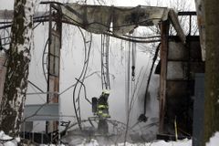 Rozsáhlý požár zničil na Zlínsku dvoupodlažní dům
