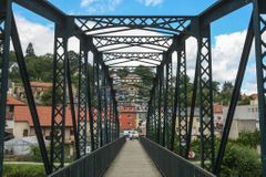Zloději v Ostravě měsíce očesávali most v plném provozu