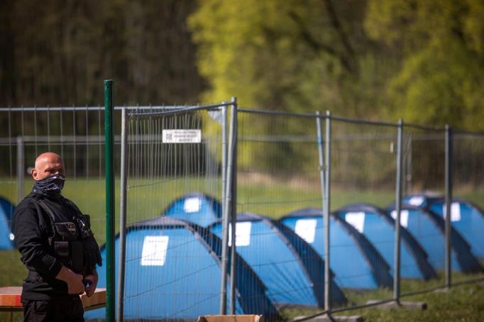 Stanové městečko pro lidi bez domova v Pardubicích.