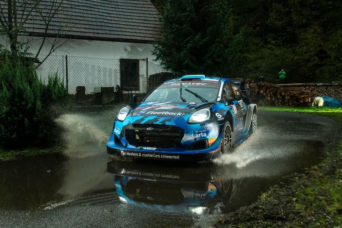 Grégoire Munster (Ford) na trati Středoevropské rallye 2023