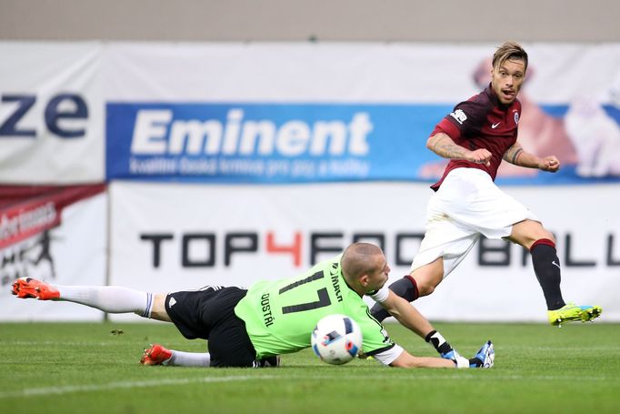 EPL, Zlín-Sparta: Stanislav Dostál - Václav Kadlec