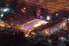 Praha přišla o divácký rekord. Jokerit hostil první open air v historii KHL
