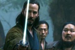 VIDEO Keanu Reeves se pokouší o nový ninja Matrix