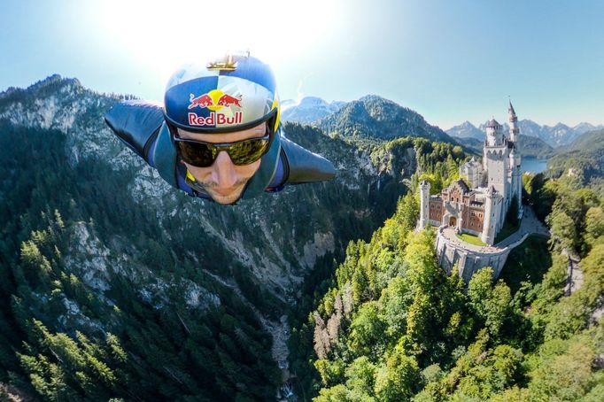 Neuvěřitelné výkony dobrodruhů za poslední rok, Red Bull Content Pool