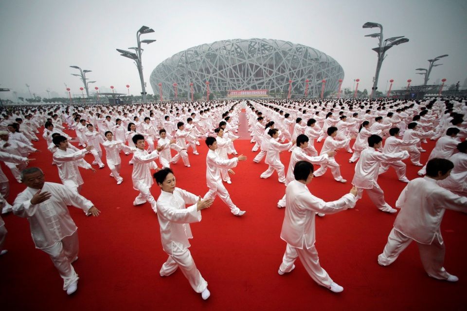 33996 lidí cvičí Tai-chi v Číně