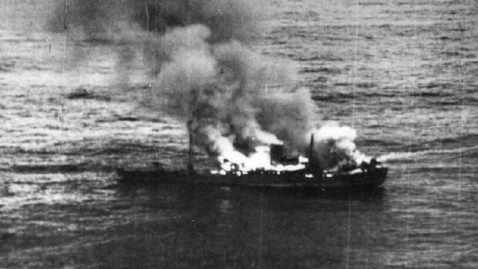 Obrazem: Českoslovenští letci RAF i pod palbou mířili přesně, loď Alsterufer potopili