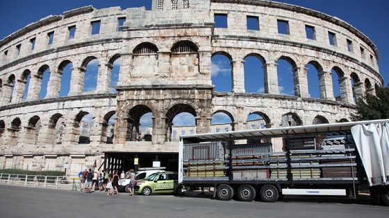 FOTO Prosluněnou Pulu zchladí hokejoví gladiátoři