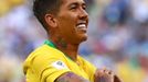 Roberto Firmino slaví gól v zápase Mexiko - Brazílie na MS 2018