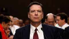 Bývalý ředitel FBI James Comey před senátním výborem.