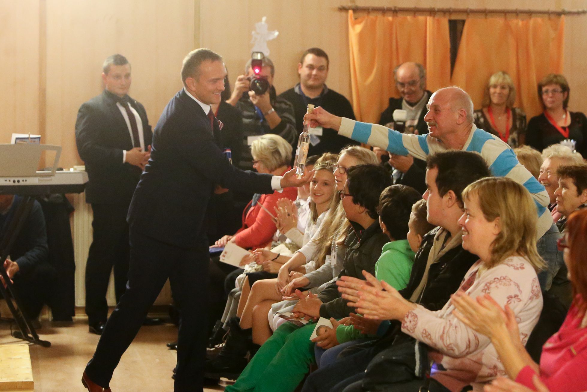Zeman na návštěvě Ústeckého kraje - 7.12.2015 - finální verze