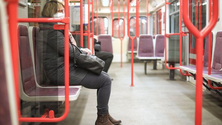 Technologické firmy pomohou s trasováním nakažených koronavirem, pomoc vláda přijala