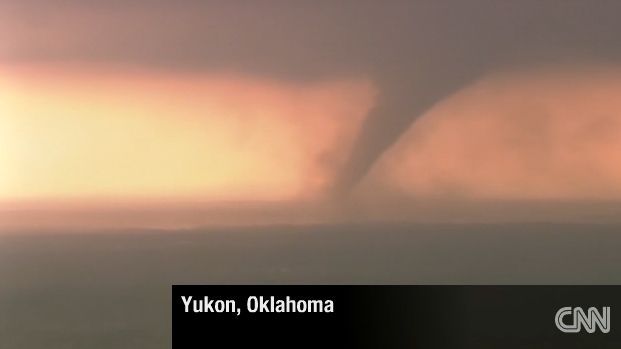 Tornádo nad Oklahomou, převzato ze zpravodajství CNN