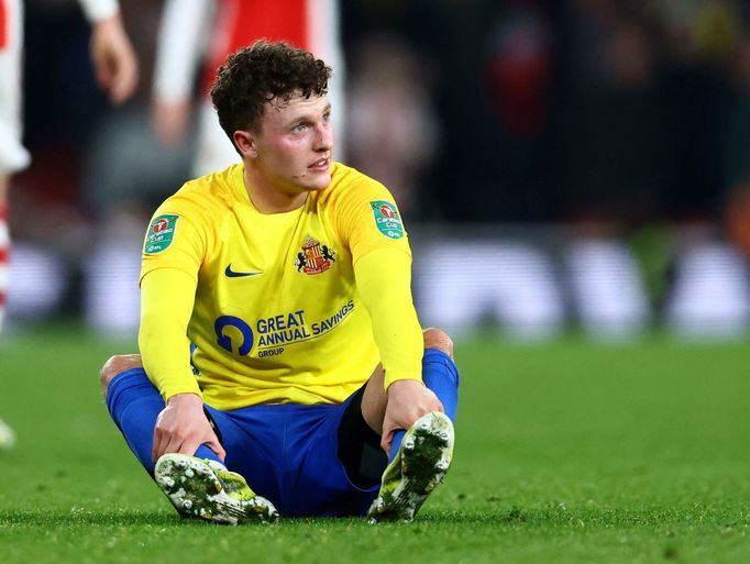 Soccer Football - Carabao Cup - Quarter Final - Arsenal v Sunderland - Emirates Stadium, London, Britain - December 21, 2021 Sunderland's Nathan Broadhead reacts after su