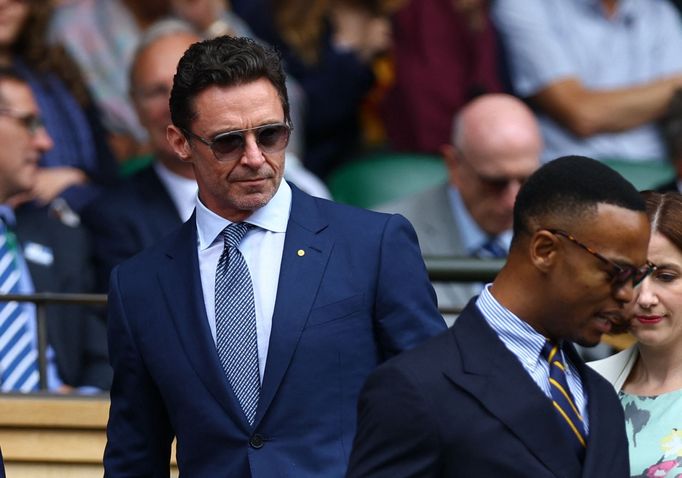 Herec Hugh Jackman v Královské lóži před finále Wimbledonu