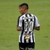 Maradonovu památku si připomněli i fotbalisté v brazilské lize