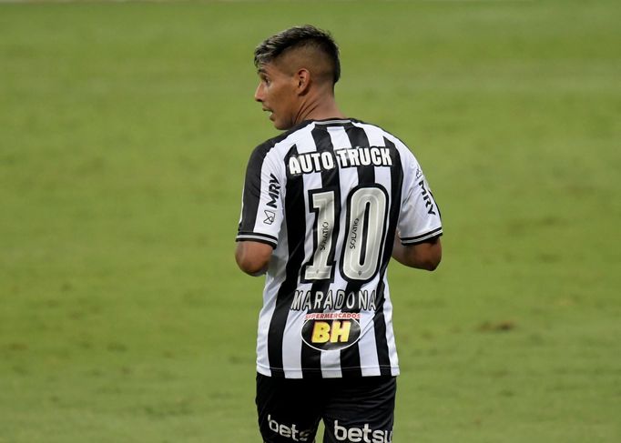 Maradonovu památku si připomněli i fotbalisté v brazilské lize (Atletico Mineiro)