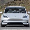 Tesla Model 3 červenec 2017