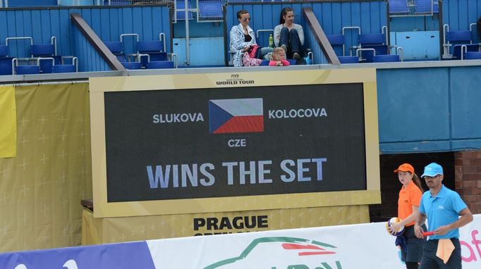 Prague Open 2015: Markéta Sluková (1) a Kristýna Kolocová (2)