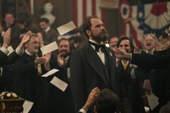 Prezident a jeho vrah. Rána bleskem připomíná zapomenutou část amerických dějin