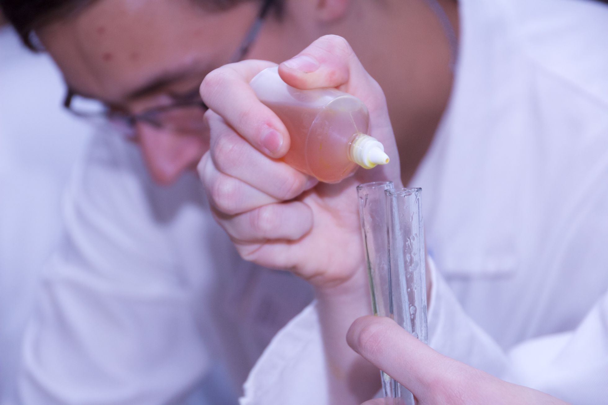 Brněnská Noc vědců. Mladí vědci ukázali, že věda může být i zábavná