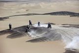 ...to je široká rovná plocha pouště pokrytá jemným sypkým pískem.