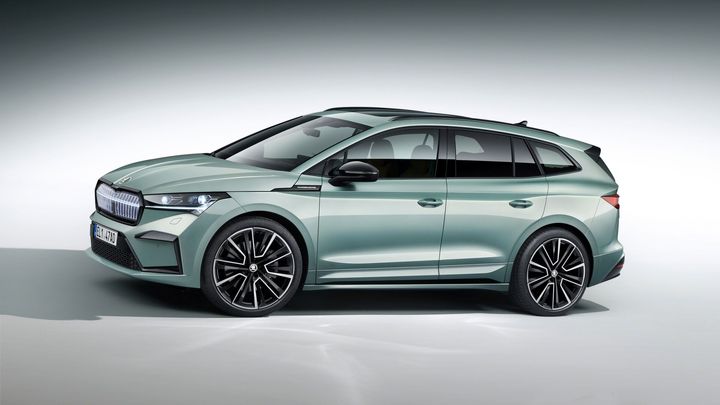 Škoda Enyaq iV vstupuje na český trh. Zatím ve dvou verzích a s nejdelším dojezdem