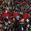 Rebelové bojují v Tripolisu, lidé slaví v Benghází