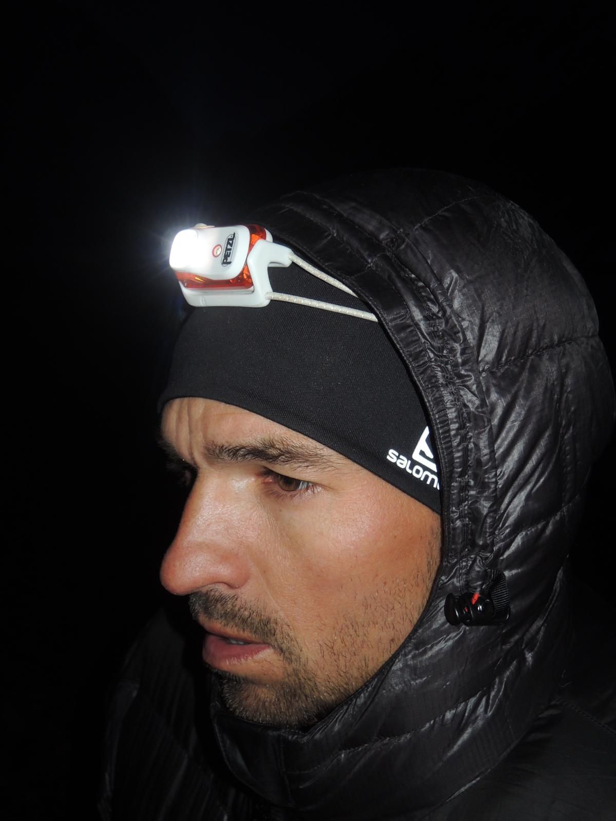 Horolezec Tomáš Petreček leze na K2 (červenec 2019)