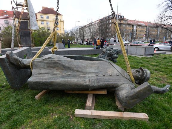 Odstraněná socha maršála Koněva.